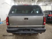 ✅ 2006 Chevrolet Silverado 2500HD Work Truck • VIN: 1GCHK29U66E125918 • Lot: 85034684. Wystawiony na Copart z przebiegiem 236 491 mil. Bezpłatny archiwum sprzedaży aukcyjnych z USA i szczegółowy raport historii pojazdu na DreamBid. Zdjęcie 6.