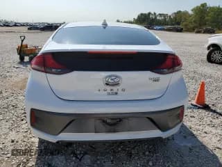 ✅ 2020 Hyundai Ioniq Blue • VIN: KMHC65LCXLU209270 • Lot: 80478064. Wystawiony na Copart z przebiegiem 100 765 mil. Bezpłatny archiwum sprzedaży aukcyjnych z USA i szczegółowy raport historii pojazdu na DreamBid. Zdjęcie 6.