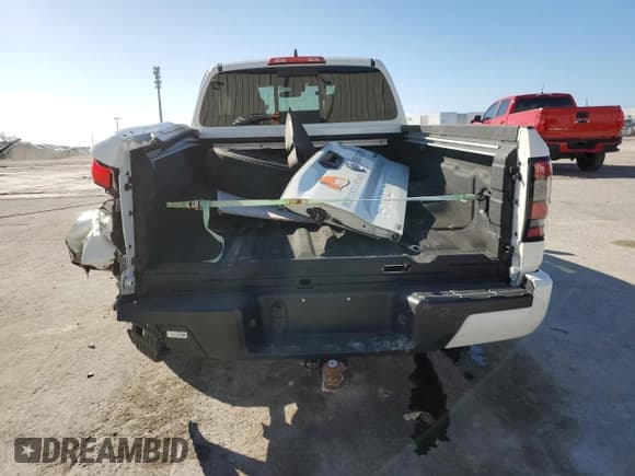 ✅ 2024 Nissan Frontier SV • VIN: 1N6ED1FK2RN657923 • Lot: 84277234. Listed on Copart with 9,165 mi. Free auction sales archive from the USA and detailed vehicle history report at DreamBid. Image 6.