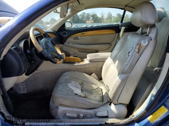 ✅ 2002 Lexus SC 430 • VIN: JTHFN48Y220001763 • Lot: 68249625. Wystawiony na Copart z przebiegiem 181 656 mil. Bezpłatny archiwum sprzedaży aukcyjnych z USA i szczegółowy raport historii pojazdu na DreamBid. Zdjęcie 7.