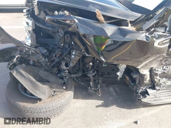 ✅ 2023 GMC Yukon SLT • VIN: 1GKS2BKD0PR131955 • Lot: 43378653. Listed on IAAI with 39,975 mi. Free auction sales archive from the USA and detailed vehicle history report at DreamBid. Image 17.