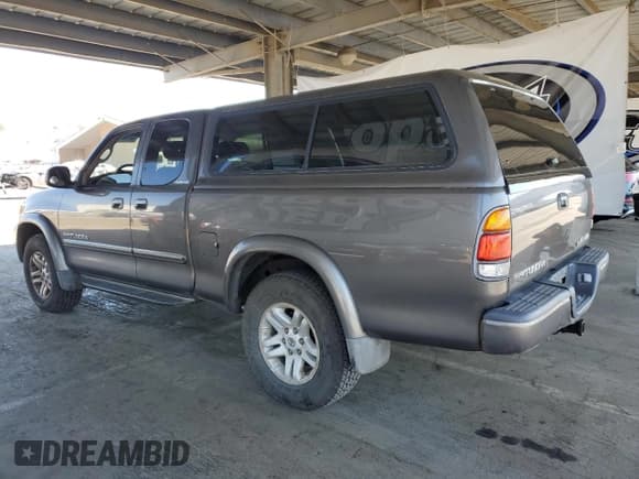 ✅ 2003 Toyota Tundra Limited • VIN: 5TBBT48133S428983 • Lot: 81114175. Wystawiony na Copart z przebiegiem 146 181 mil. Bezpłatny archiwum sprzedaży aukcyjnych z USA i szczegółowy raport historii pojazdu na DreamBid. Zdjęcie 2.