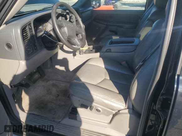 ✅ 2003 Chevrolet Suburban Z71 • VIN: 3GNFK16Z63G192340 • Lot: 89539315. Listed on Copart with 91,582 mi. Free auction sales archive from the USA and detailed vehicle history report at DreamBid. Image 7.