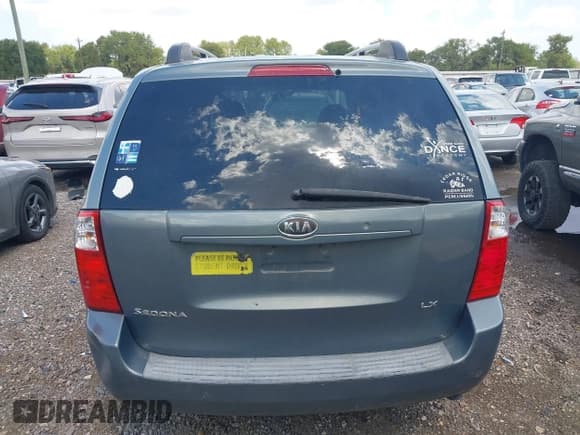 ✅ 2008 Kia Sedona EX • VIN: KNDMB233086244169 • Lot: 43133425. Listed on IAAI with 169,668 mi. Free auction sales archive from the USA and detailed vehicle history report at DreamBid. Image 17.
