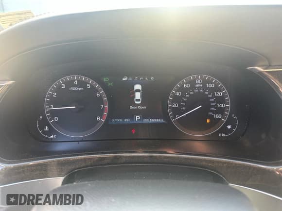 ✅ 2014 Hyundai Equus Signature • VIN: KMHGH4JH6EU077423 • Lot: 89537625. Listed on Copart with 102,434 mi. Free auction sales archive from the USA and detailed vehicle history report at DreamBid. Image 8.