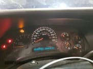 ✅ 2005 Chevrolet Suburban LT • VIN: 1GNFK16ZX5J225003 • Лот: 57489305. Опубликован ранее на Copart с пробегом 254 578 миль. Бесплатный доступ к архиву аукционных продаж из США и подробный отчёт об истории автомобиля на DreamBid. Изображение 9.