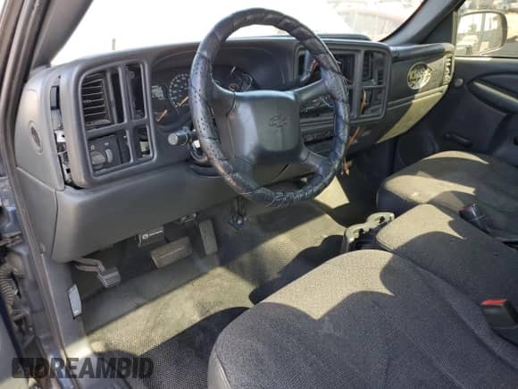 ✅ 2001 Chevrolet Silverado 1500 LS • VIN: 1GCEC14V91Z307897 • Lot: 67905664. Wystawiony na Copart z przebiegiem Nie podano mil. Skorzystaj z bezpłatnego archiwum sprzedaży aukcyjnych z USA i zobacz szczegółowy raport historii pojazdu na DreamBid. Zdjęcie 8.