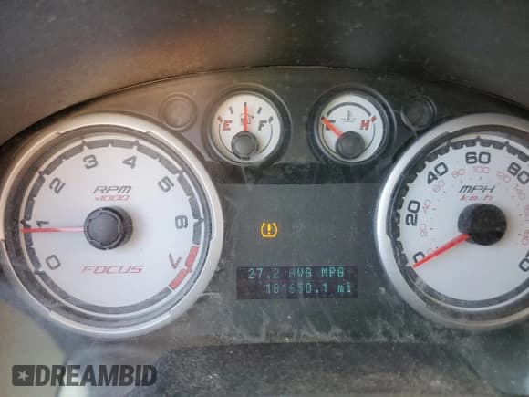 ✅ 2008 Ford Focus SE • VIN: 1FAHP35N58W172057 • Lot: 85383065. Wystawiony na Copart z przebiegiem 181 650 mil. Bezpłatny archiwum sprzedaży aukcyjnych z USA i szczegółowy raport historii pojazdu na DreamBid. Zdjęcie 9.