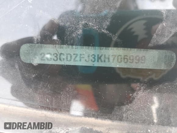 ✅ 2019 Dodge Challenger R/T Scat Pack • VIN: 2C3CDZFJ3KH706999 • Лот: 71886805. Опубликован ранее на Copart с пробегом Не указан. Бесплатный доступ к архиву аукционных продаж из США и подробный отчёт об истории автомобиля на DreamBid. Изображение 12.