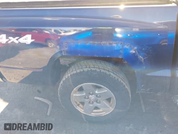 ✅ 2006 Dodge Dakota SLT • VIN: 1D7HW48N66S641407 • Лот: 43815343. Опубликован ранее на IAAI с пробегом 109 995 миль. Бесплатный доступ к архиву аукционных продаж из США и подробный отчёт об истории автомобиля на DreamBid. Изображение 6.