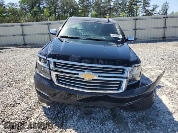 ✅ 2018 Chevrolet Suburban Premier • VIN: 1GNSCJKC1JR199271 • Lot: 52395935. Wystawiony na Copart z przebiegiem 216 083 mil. Bezpłatny archiwum sprzedaży aukcyjnych z USA i szczegółowy raport historii pojazdu na DreamBid. Zdjęcie 5.