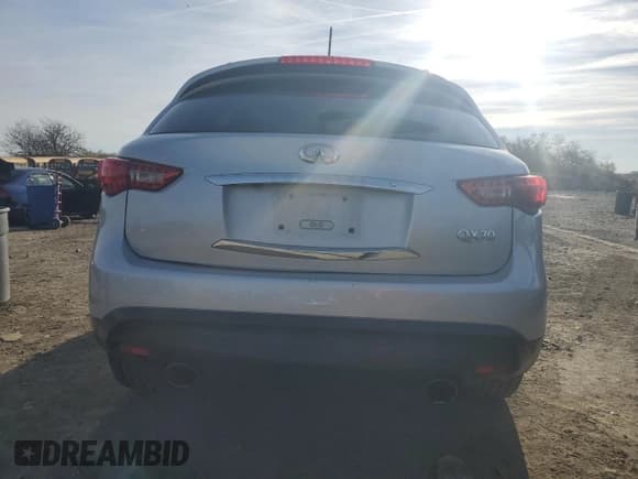 ✅ 2015 Infiniti QX70 • VIN: JN8CS1MW9FM482016 • Lot: 91623355. Listed on Copart with 126,685 mi. Free auction sales archive from the USA and detailed vehicle history report at DreamBid. Image 6.