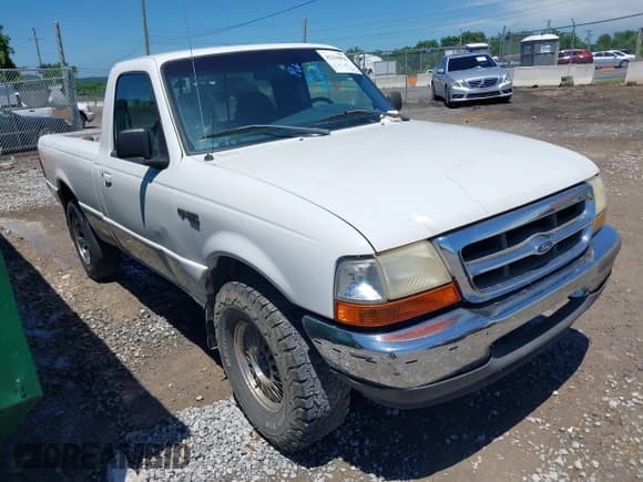 ✅ 1998 Ford Ranger XL • VIN: 1FTYR10C9WUA24677 • Lot: 42294856. Listed on IAAI with 249,895 mi. Free auction sales archive from the USA and detailed vehicle history report at DreamBid. Image 1.