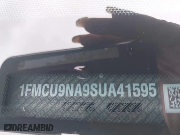 ✅ 2025 Ford Escape ST-Line Select • VIN: 1FMCU9NA9SUA41595 • Лот: 42499842. Опубликован ранее на IAAI с пробегом 5 302 миль. Бесплатный доступ к архиву аукционных продаж из США и подробный отчёт об истории автомобиля на DreamBid. Изображение 9.