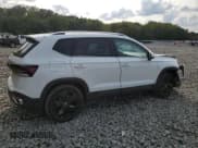 ✅ 2025 Volkswagen Taos SE • VIN: 3VVEC7B21SM066739 • Лот: 71779245. Опубликован ранее на Copart с пробегом 991 миль. Бесплатный доступ к архиву аукционных продаж из США и подробный отчёт об истории автомобиля на DreamBid. Изображение 3.