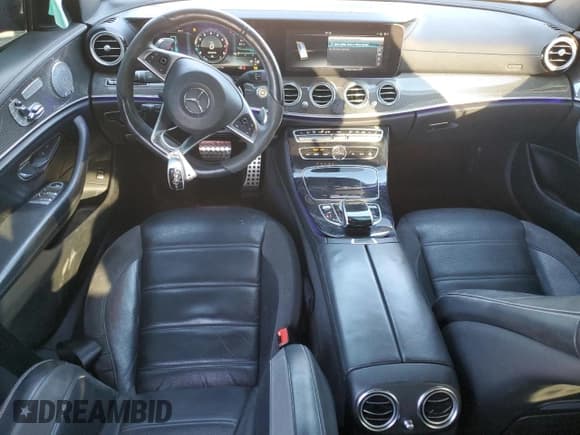 ✅ 2017 Mercedes-Benz E 43 AMG • VIN: WDDZF6EB0HA159860 • Лот: 82495605. Опубликован ранее на Copart с пробегом 124 105 миль. Бесплатный доступ к архиву аукционных продаж из США и подробный отчёт об истории автомобиля на DreamBid. Изображение 8.