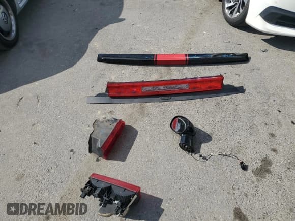 ✅ 2012 Dodge Challenger SXT • VIN: 2C3CDYAG1CH295111 • Lot: 46414165. Wystawiony na Copart z przebiegiem 129 840 mil. Bezpłatny archiwum sprzedaży aukcyjnych z USA i szczegółowy raport historii pojazdu na DreamBid. Zdjęcie 12.