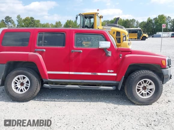 ✅ 2007 Hummer H3 SUV • VIN: 5GTDN13E678104755 • Lot: 23897601. Wystawiony na IAAI z przebiegiem Nie podano. Bezpłatny archiwum sprzedaży aukcyjnych z USA i szczegółowy raport historii pojazdu na DreamBid. Zdjęcie 12.
