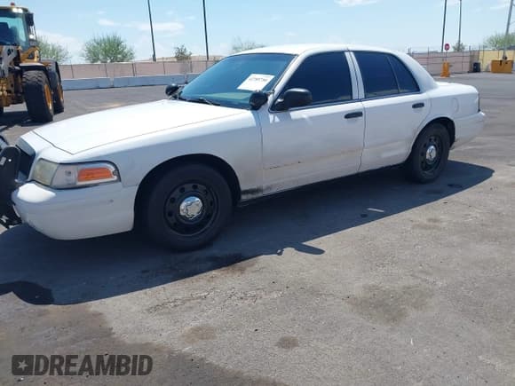 ✅ 2008 Ford Police Interceptor • VIN: 2FAFP71V58X173251 • Lot: 42785750. Listed on IAAI with Not provided. Free auction sales archive from the USA and detailed vehicle history report at DreamBid. Image 16.