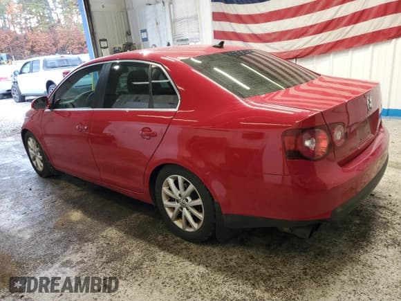 ✅ 2010 Volkswagen Jetta SE • VIN: 3VWRZ7AJ8AM068281 • Lot: 90073545. Wystawiony na Copart z przebiegiem 89 583 mil. Bezpłatny archiwum sprzedaży aukcyjnych z USA i szczegółowy raport historii pojazdu na DreamBid. Zdjęcie 2.