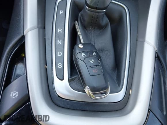 ✅ 2016 Ford Fusion SE • VIN: 3FA6P0H9XGR353600 • Lot: 43699462. Listed on IAAI with 146,228 mi. Free auction sales archive from the USA and detailed vehicle history report at DreamBid. Image 11.