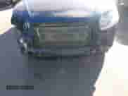 2011 Hyundai Santa Fe SE z VIN 5XYZH4AG2BG066856, wystawiony jako IAAI lot #43461090 z przebiegiem 76 055 mil mil oraz . Historia ofert i sprzedaży dostępna na DreamBid. Obrazek 6.