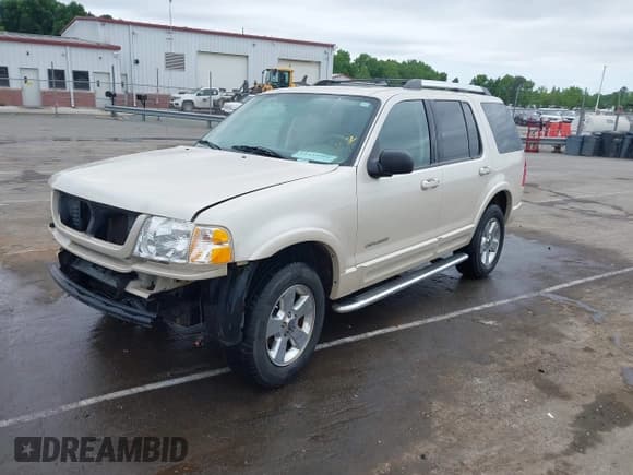 ✅ 2005 Ford Explorer Limited • VIN: 1FMDU75K75ZA57352 • Лот: 42134980. Опубликован ранее на IAAI с пробегом Не указан. Бесплатный доступ к архиву аукционных продаж из США и подробный отчёт об истории автомобиля на DreamBid. Изображение 2.