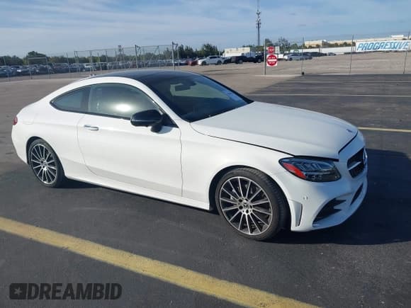 ✅ 2021 Mercedes-Benz C 300 • VIN: W1KWJ8DB8MG072892 • Lot: 43664823. Wystawiony na IAAI z przebiegiem 42 961 mil. Bezpłatny archiwum sprzedaży aukcyjnych z USA i szczegółowy raport historii pojazdu na DreamBid. Zdjęcie 1.