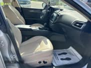 ✅ 2017 Maserati Ghibli S • VIN: ZAM57RSA6H1217209 • Lot: 80268155. Wystawiony na Copart z przebiegiem 51 099 mil. Bezpłatny archiwum sprzedaży aukcyjnych z USA i szczegółowy raport historii pojazdu na DreamBid. Zdjęcie 5.