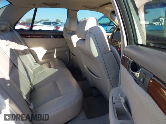 ✅ 2001 Cadillac Seville Touring STS • VIN: 1G6KY54981U218384 • Lot: 42583040. Listed on IAAI with 63,821 mi. Free auction sales archive from the USA and detailed vehicle history report at DreamBid. Image 8.