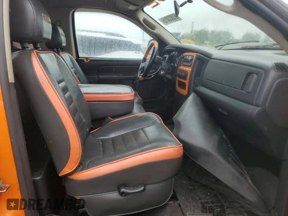 2005 Dodge 1500 SLT z VIN 1D7HA16D25J535547, wystawiony jako Copart lot #61823815 z przebiegiem Nie podano mil oraz Czysty tytuł • Clean title. Historia ofert i sprzedaży dostępna na DreamBid. Obrazek 10.