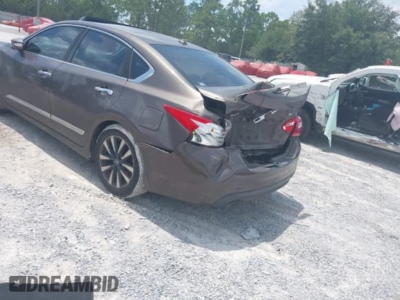 ✅ 2016 Nissan Altima SV • VIN: 1N4AL3AP6GC110722 • Lot: 42791578. Wystawiony na IAAI z przebiegiem 205 805 mil. Bezpłatny archiwum sprzedaży aukcyjnych z USA i szczegółowy raport historii pojazdu na DreamBid. Zdjęcie 6.