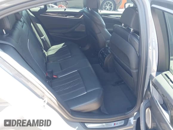 ✅ 2022 BMW 5 Series 530e • VIN: WBA13AG01NCH73041 • Lot: 43022960. Listed on IAAI with 58,219 mi. Free auction sales archive from the USA and detailed vehicle history report at DreamBid. Image 8.