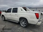 ✅ 2005 Cadillac Escalade EXT • VIN: 3GYEK62NX5G174506 • Лот: 79499324. Опубликован ранее на Copart с пробегом 210 695 миль. Бесплатный доступ к архиву аукционных продаж из США и подробный отчёт об истории автомобиля на DreamBid. Изображение 2.