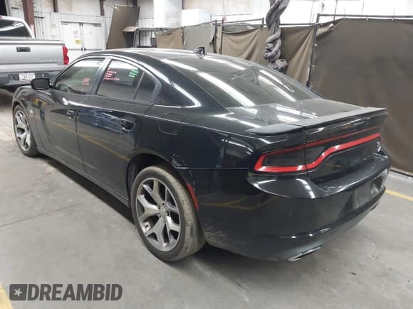 ✅ 2015 Dodge Charger RT • VIN: 2C3CDXCT7FH841015 • Лот: 43367947. Опубликован ранее на IAAI с пробегом 174 477 миль. Бесплатный доступ к архиву аукционных продаж из США и подробный отчёт об истории автомобиля на DreamBid. Изображение 3.