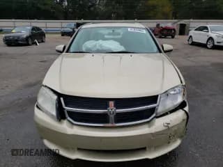 ✅ 2010 Dodge Avenger Express • VIN: 1B3CC1FB0AN191881 • Лот: 81825984. Опубликован ранее на Copart с пробегом 138 233 миль. Бесплатный доступ к архиву аукционных продаж из США и подробный отчёт об истории автомобиля на DreamBid. Изображение 5.