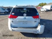 ✅ 2011 Toyota Sienna XLE • VIN: 5TDYK3DC7BS160928 • Lot: 43762409. Listed on IAAI with 121,844 mi. Free auction sales archive from the USA and detailed vehicle history report at DreamBid. Image 15.