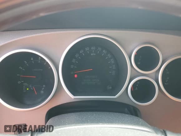 ✅ 2013 Toyota Sequoia Platinum • VIN: 5TDYY5G15DS047714 • Лот: 67411645. Опубликован ранее на Copart с пробегом 221 228 миль. Бесплатный доступ к архиву аукционных продаж из США и подробный отчёт об истории автомобиля на DreamBid. Изображение 9.