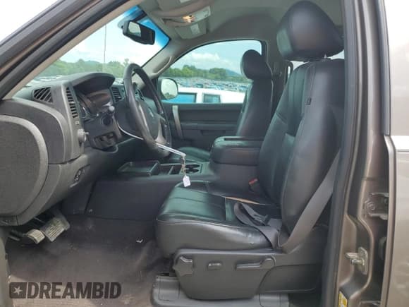 ✅ 2013 Chevrolet Silverado 1500 LT • VIN: 3GCPCSE0XDG172161 • Lot: 60872114. Listed on Copart with 303,323 mi. Free auction sales archive from the USA and detailed vehicle history report at DreamBid. Image 7.