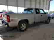 ✅ 2005 Chevrolet Silverado 1500 Z71 • VIN: 1GCEK19B75E118289 • Lot: 72653704. Wystawiony na Copart z przebiegiem 332 872 mil mil. Skorzystaj z bezpłatnego archiwum sprzedaży aukcyjnych z USA i zobacz szczegółowy raport historii pojazdu na DreamBid. Zdjęcie 3.