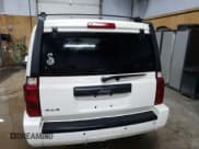 ✅ 2010 Jeep Commander Sport • VIN: 1J4RG4GK5AC131582 • Лот: 81515905. Опубликован ранее на Copart с пробегом 176 435 миль. Бесплатный доступ к архиву аукционных продаж из США и подробный отчёт об истории автомобиля на DreamBid. Изображение 6.