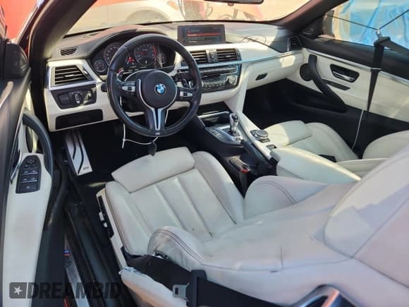 ✅ 2018 BMW M4 • VIN: WBS4Z9C5XJED22423 • Lot: 81851365. Listed on Copart with 46,904 mi. Free auction sales archive from the USA and detailed vehicle history report at DreamBid. Image 8.