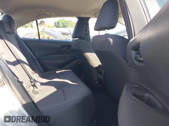 ✅ 2024 Toyota Corolla LE • VIN: 5YFB4MDE2RP105037 • Lot: 42811776. Wystawiony na IAAI z przebiegiem 40 841 mil. Bezpłatny archiwum sprzedaży aukcyjnych z USA i szczegółowy raport historii pojazdu na DreamBid. Zdjęcie 8.