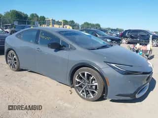 2024 Toyota Prius SE with VIN JTDACACU2R3034971, listed as a IAAI auction lot 42806587 with 4,426 mi miles and . Bid and sale history available at DreamBid. Image 1.