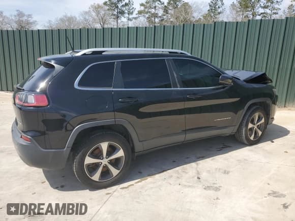 ✅ 2019 Jeep Cherokee Limited • VIN: 1C4PJMDX0KD131838 • Lot: 49286605. Listed on Copart with 85,358 mi. Free auction sales archive from the USA and detailed vehicle history report at DreamBid. Image 3.