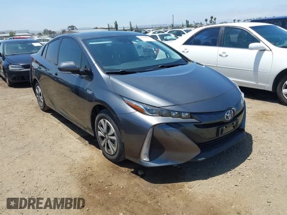 ✅ 2017 Toyota Prius Plus • VIN: JTDKARFP4H3028294 • Lot: 42359823. Listed on IAAI with 104,416 mi. Free auction sales archive from the USA and detailed vehicle history report at DreamBid. Image 1.