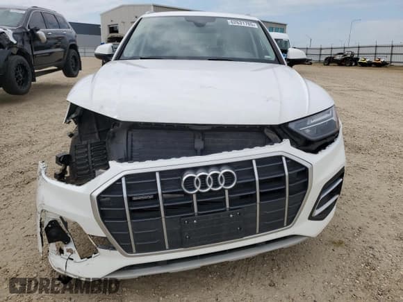 ✅ 2023 Audi Q5 Premium • VIN: WA1ABAFY8P2153381 • Lot: 62631785. Wystawiony na Copart z przebiegiem 52 111 mil. Bezpłatny archiwum sprzedaży aukcyjnych z USA i szczegółowy raport historii pojazdu na DreamBid. Zdjęcie 5.