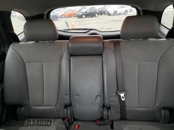 ✅ 2012 Hyundai Santa Fe SE • VIN: 5XYZHDAG7CG108357 • Lot: 85287084. Listed on Copart with 162,684 mi. Free auction sales archive from the USA and detailed vehicle history report at DreamBid. Image 10.