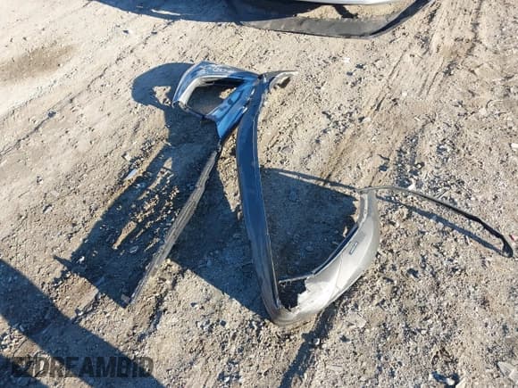 ✅ 2022 Hyundai Tucson SEL • VIN: 5NMJCCAE3NH137769 • Lot: 43424012. Listed on IAAI with 15,832 mi. Free auction sales archive from the USA and detailed vehicle history report at DreamBid. Image 12.