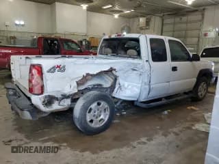 ✅ 2003 Chevrolet Silverado 1500 LS • VIN: 2GCEK19V931363104 • Лот: 63974714. Опубликован ранее на Copart с пробегом 215 502 миль. Бесплатный доступ к архиву аукционных продаж из США и подробный отчёт об истории автомобиля на DreamBid. Изображение 3.